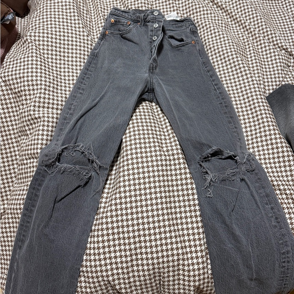 Levi's Ribcage Straight Jeans in Charcoal Black